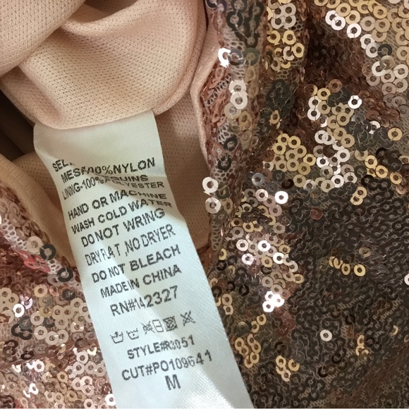 Fashion Nova Sleeveless Birthday Bash Sequin Romper Size M NWT - Picture 6 of 6